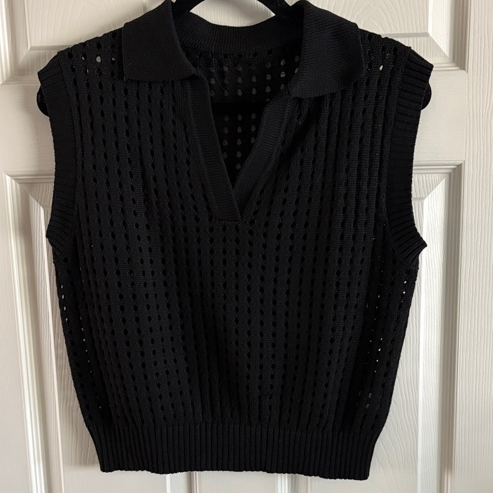 sleeveless sweater small deep black Crochet style
